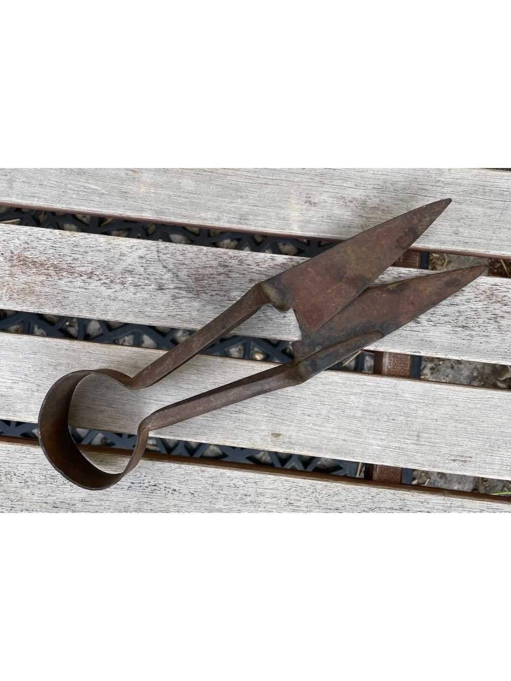 Vintage Antique Sheep Shears Primitive Farmhouse Decor Rustic Rusty Art Tool - Picture 10 of 12